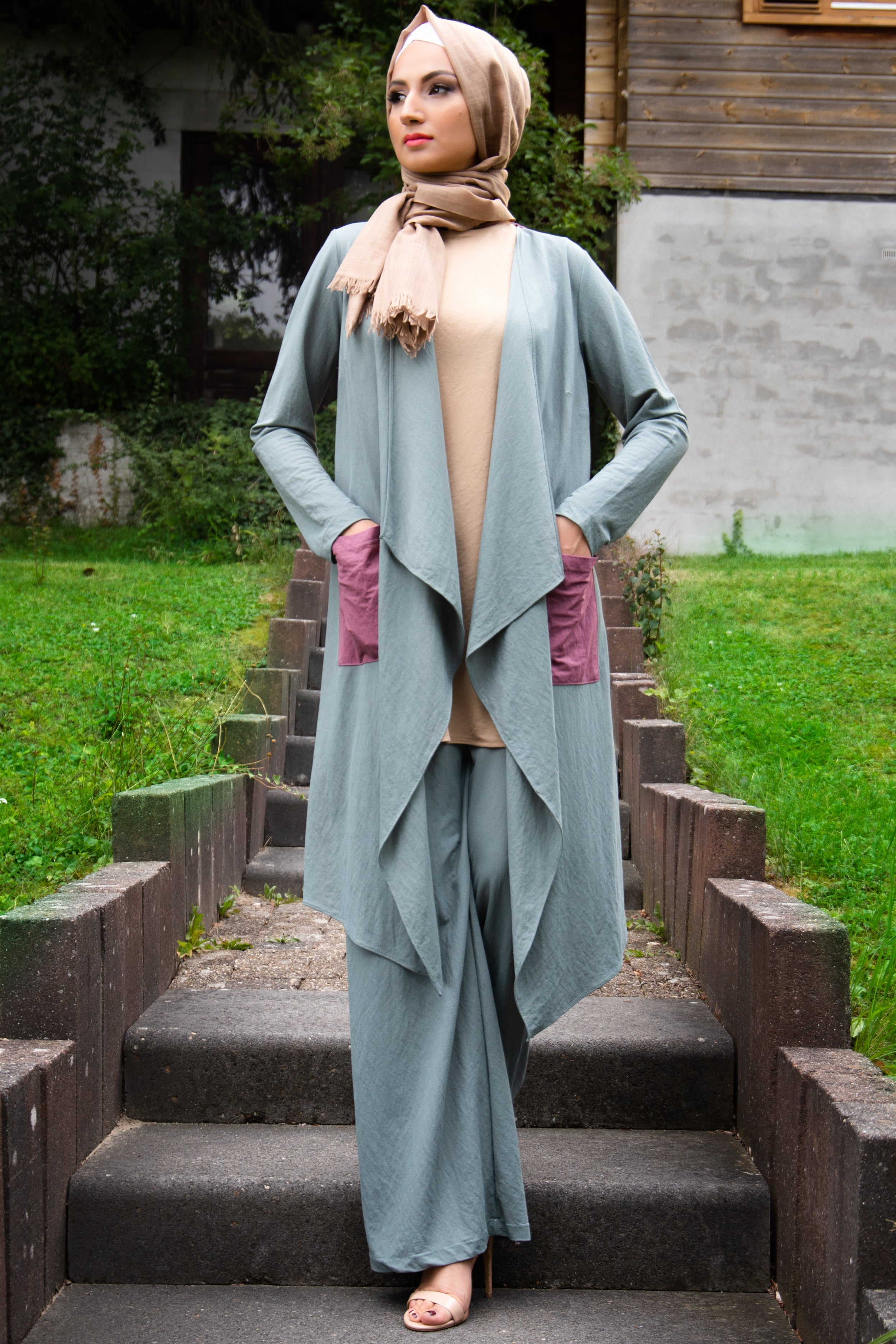 Elegant Three-Piece Outfit | By Puane - E-Modesta#Hijab_fashion#