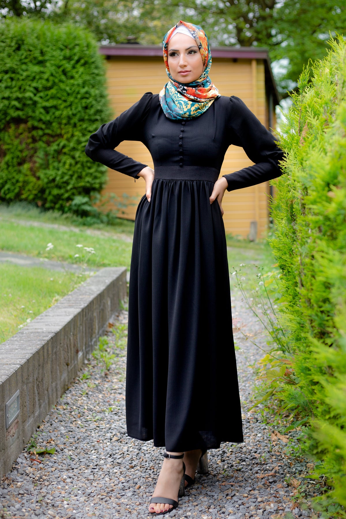 Schlichtes elegantes Kleid | Komplett gefüttert | Schwarze Farbe