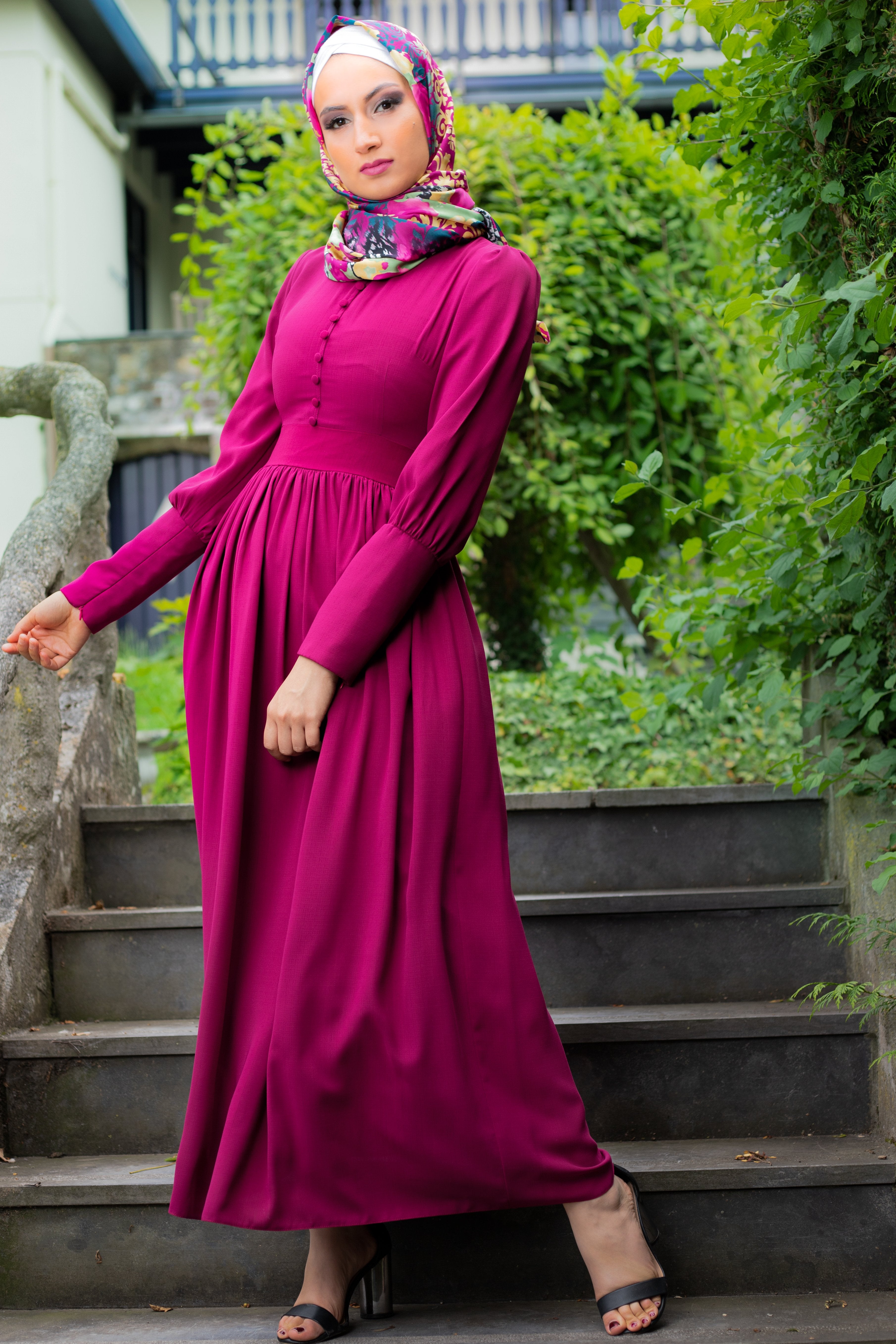 Schlichtes elegantes Kleid | Komplett gefüttert | Violette Farbe