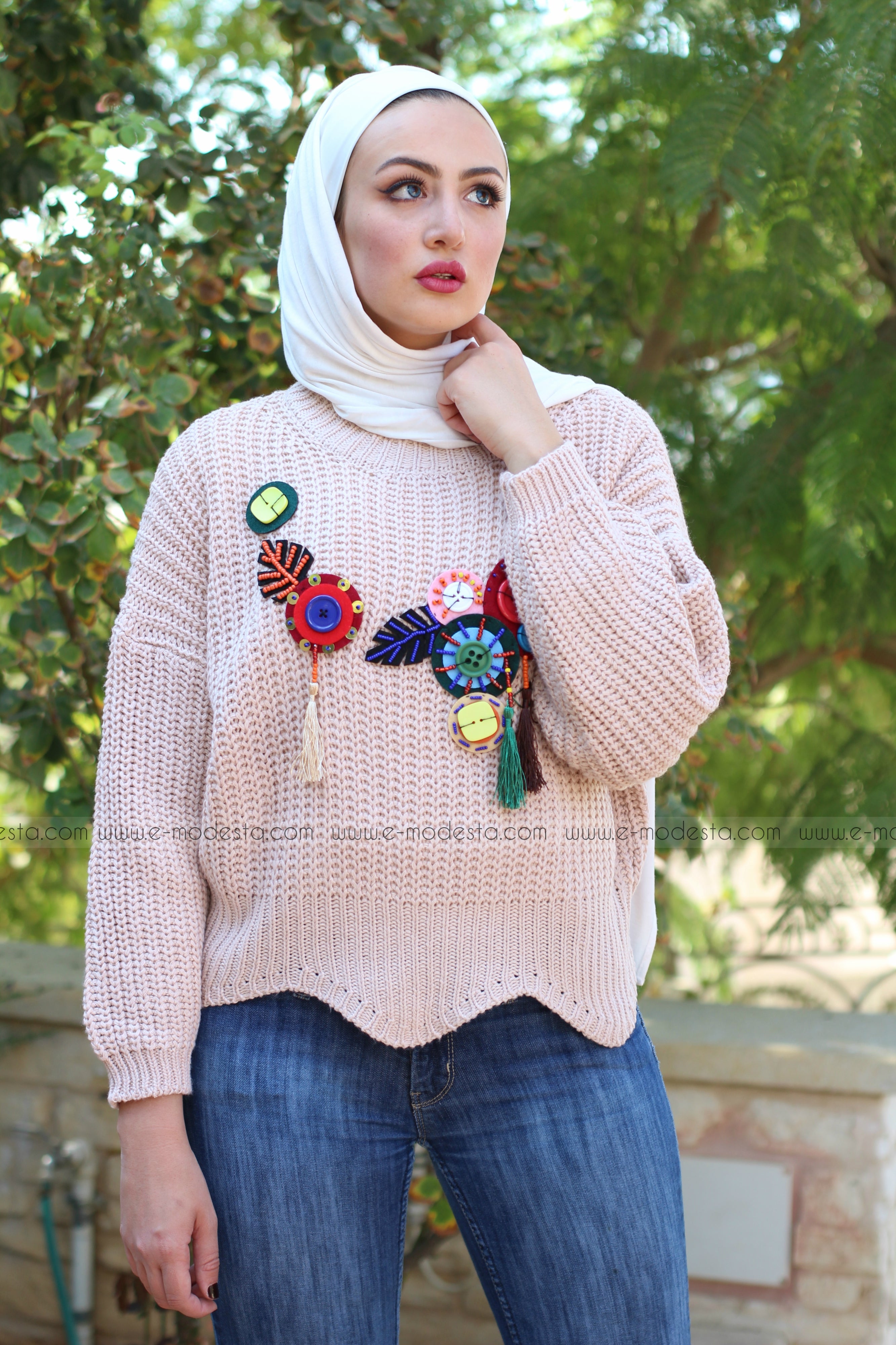 SALE Thick Wool Loose-style Pullover with Embroidery - E-Modesta