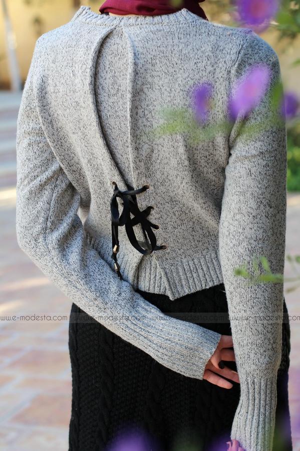 Winter Pullover with Back Tie and Bowknot - E-Modesta