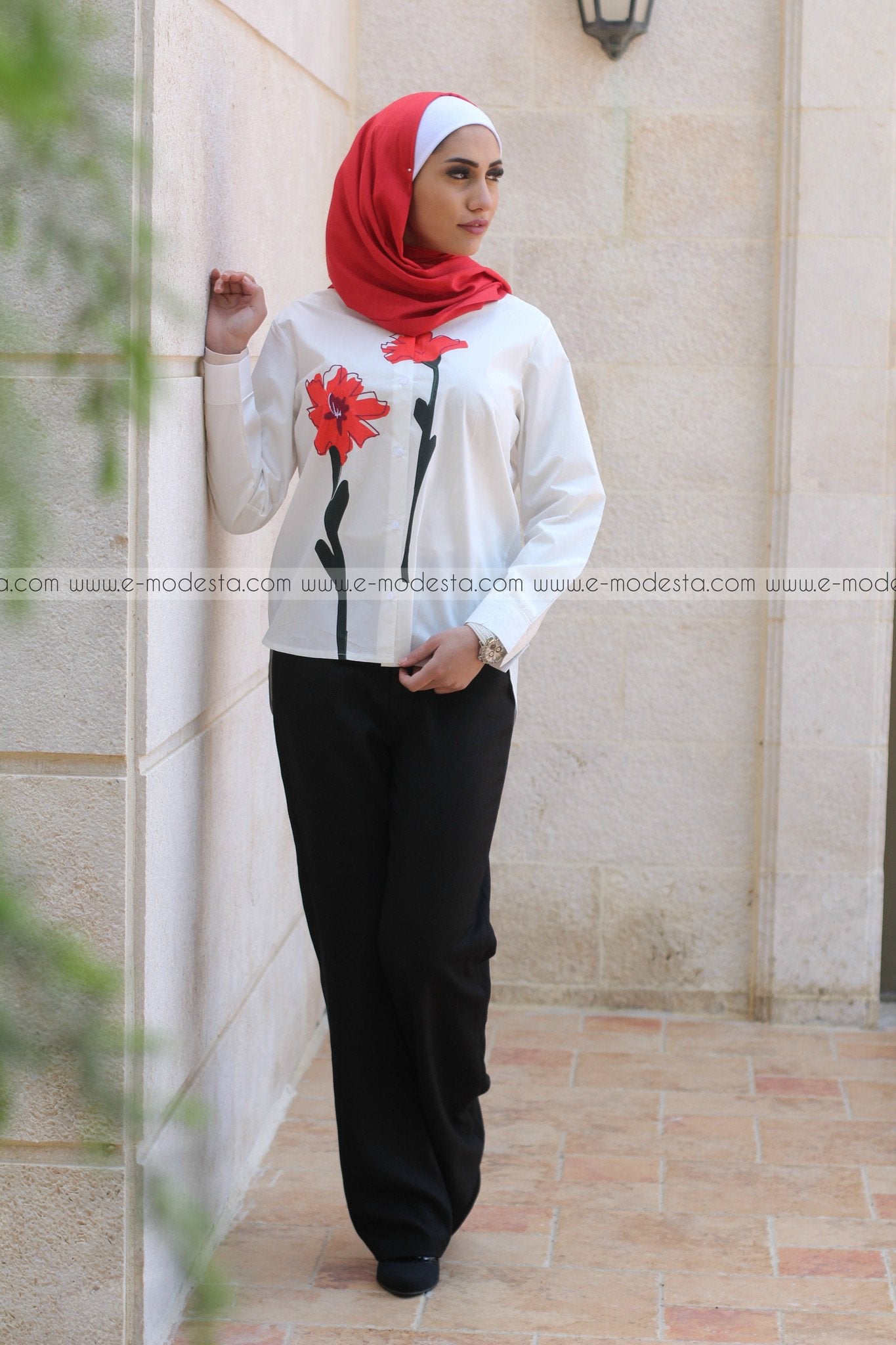 Sweet red floral printed shirt - E-Modesta