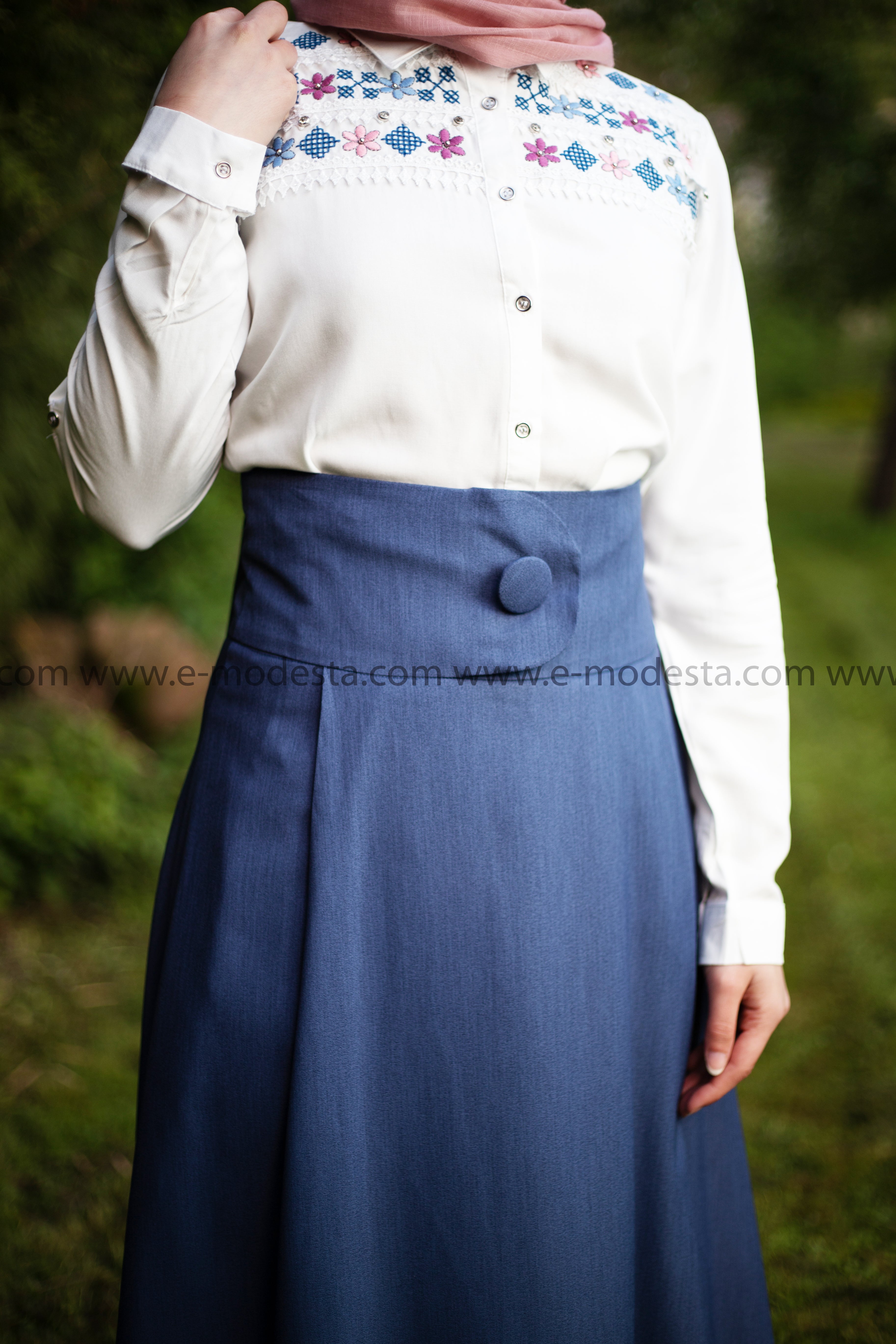 SALE Summer White Shirt | Flowers Embroidery | Blue and Pink - E-Modesta