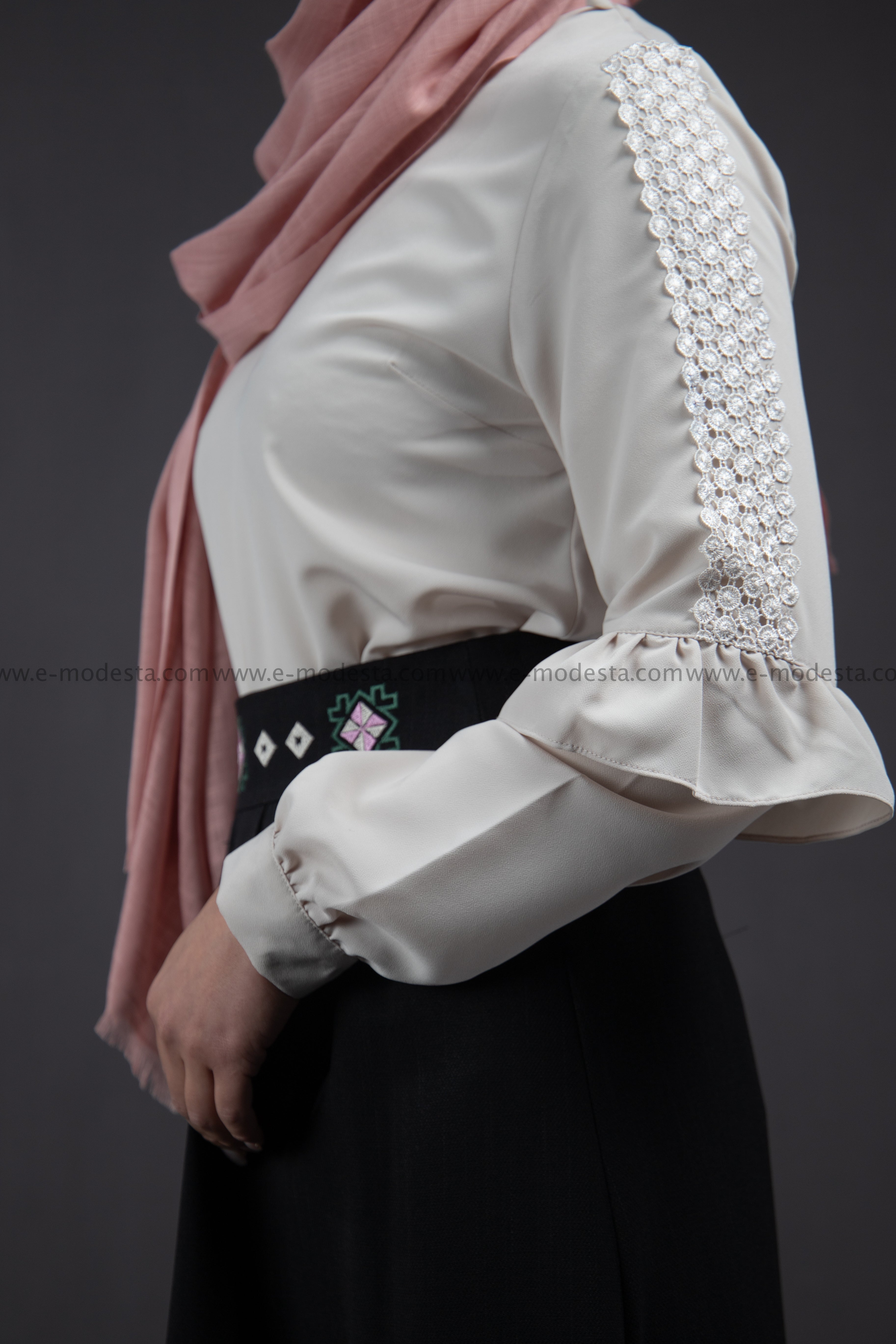 SALE Formal Beige Blouse | Lace on the Sleeves - E-Modesta