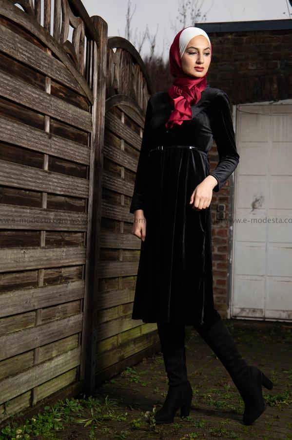 Women Dress for Winter | Black Velvet | Mid-calf - E-Modesta