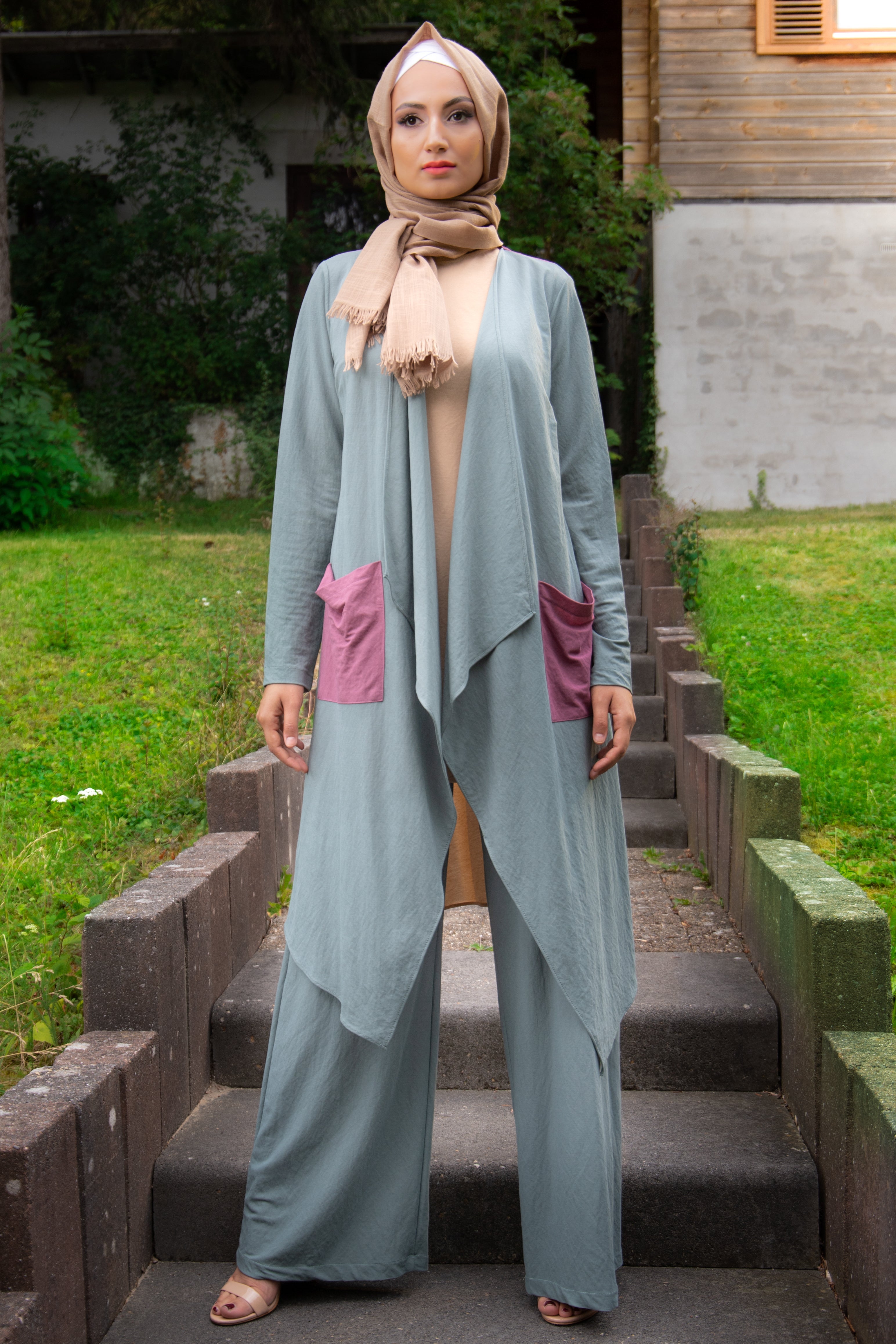 Elegant Three-Piece Outfit | By Puane - E-Modesta#Hijab_fashion#